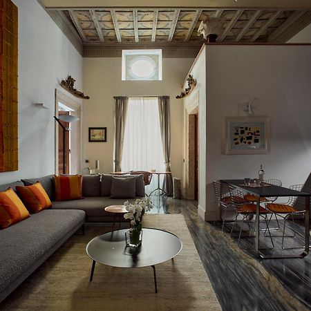 Palazzo Delle Pietre - Luxury Apartments Рим Екстериор снимка