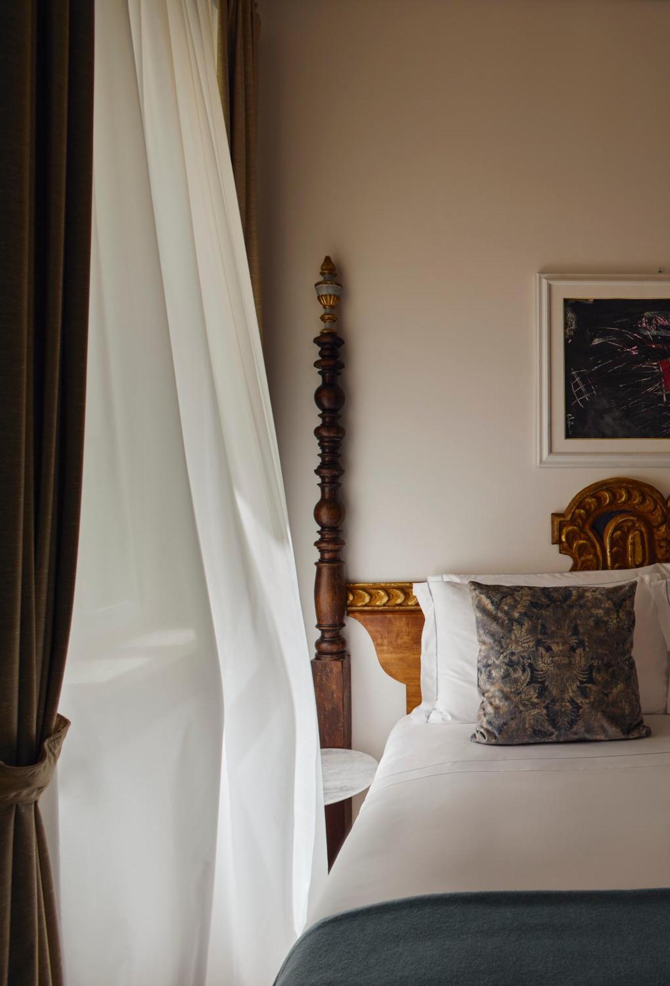 Palazzo Delle Pietre - Luxury Apartments Рим Екстериор снимка