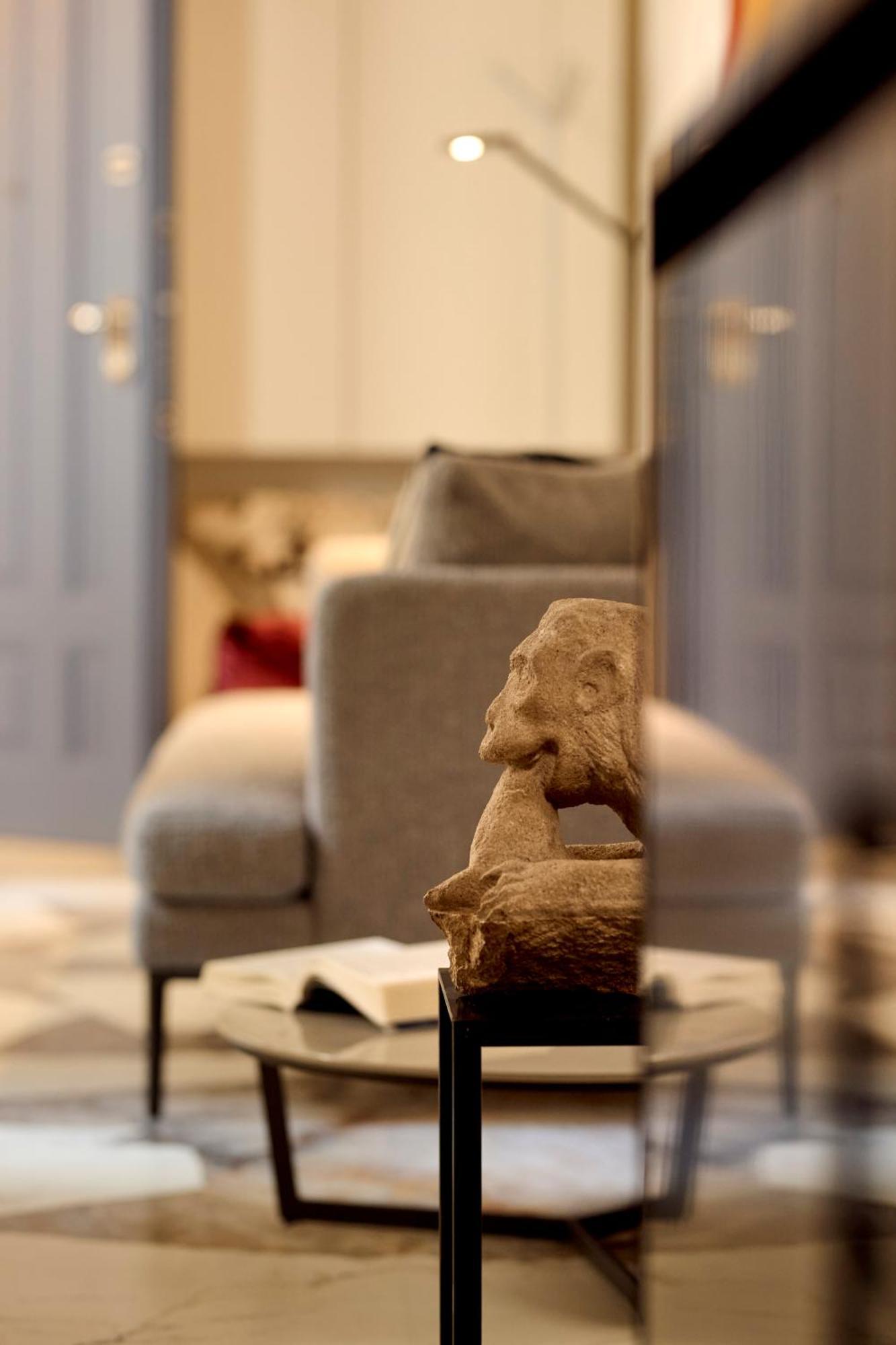 Palazzo Delle Pietre - Luxury Apartments Рим Екстериор снимка