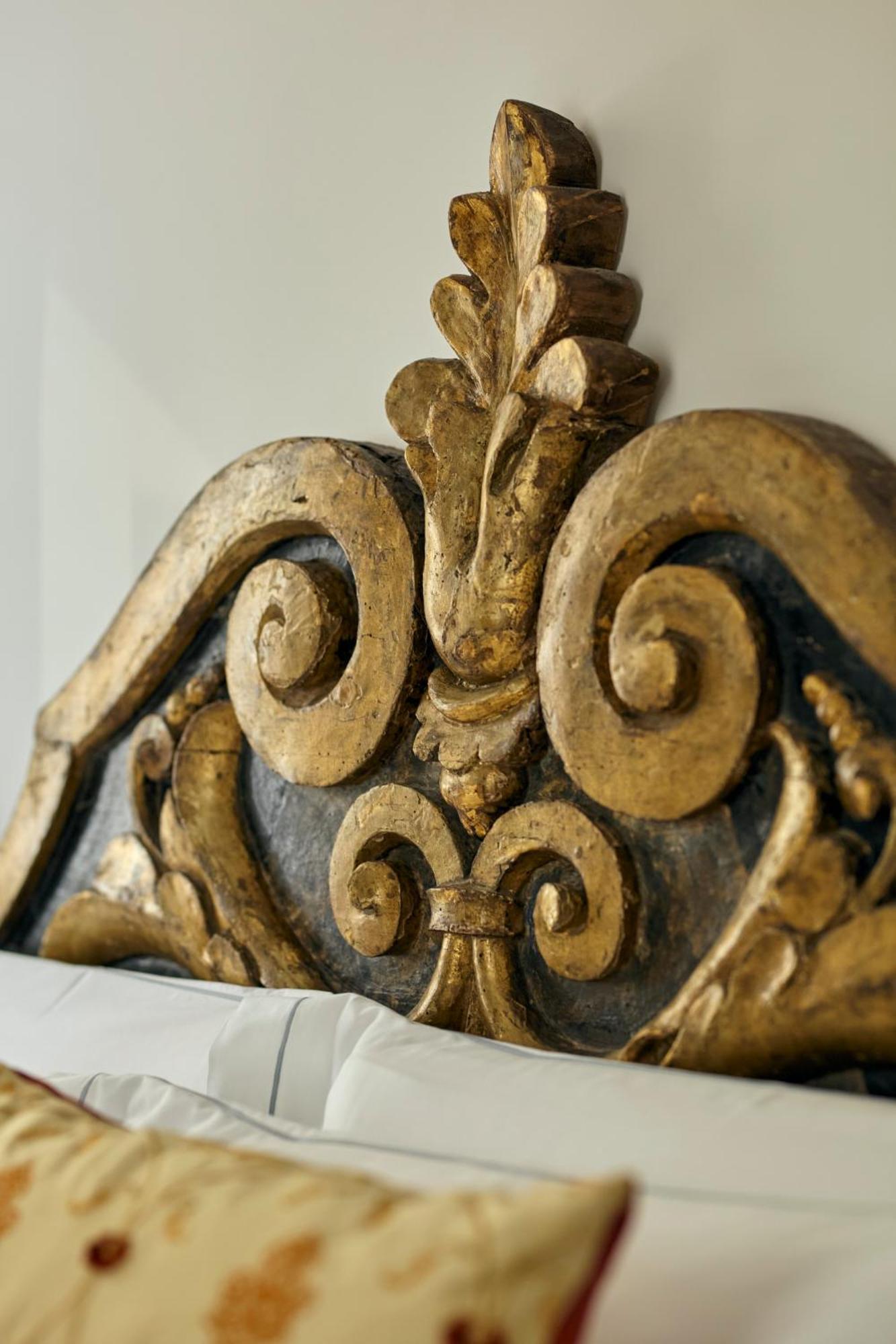 Palazzo Delle Pietre - Luxury Apartments Рим Екстериор снимка