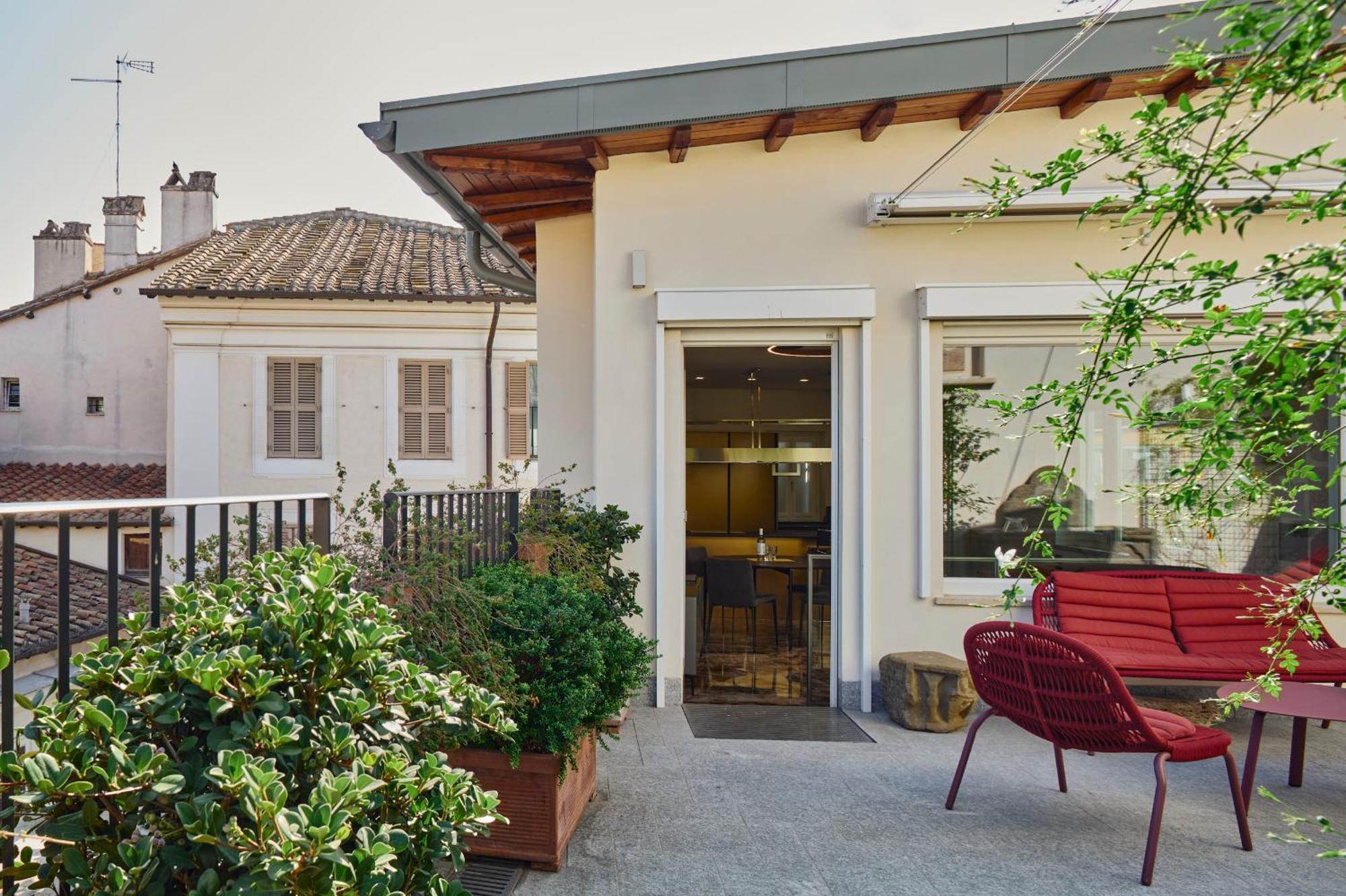 Palazzo Delle Pietre - Luxury Apartments Рим Екстериор снимка