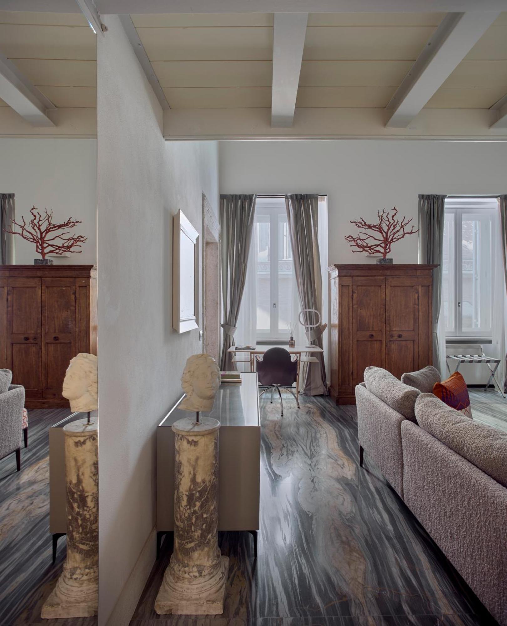 Palazzo Delle Pietre - Luxury Apartments Рим Екстериор снимка