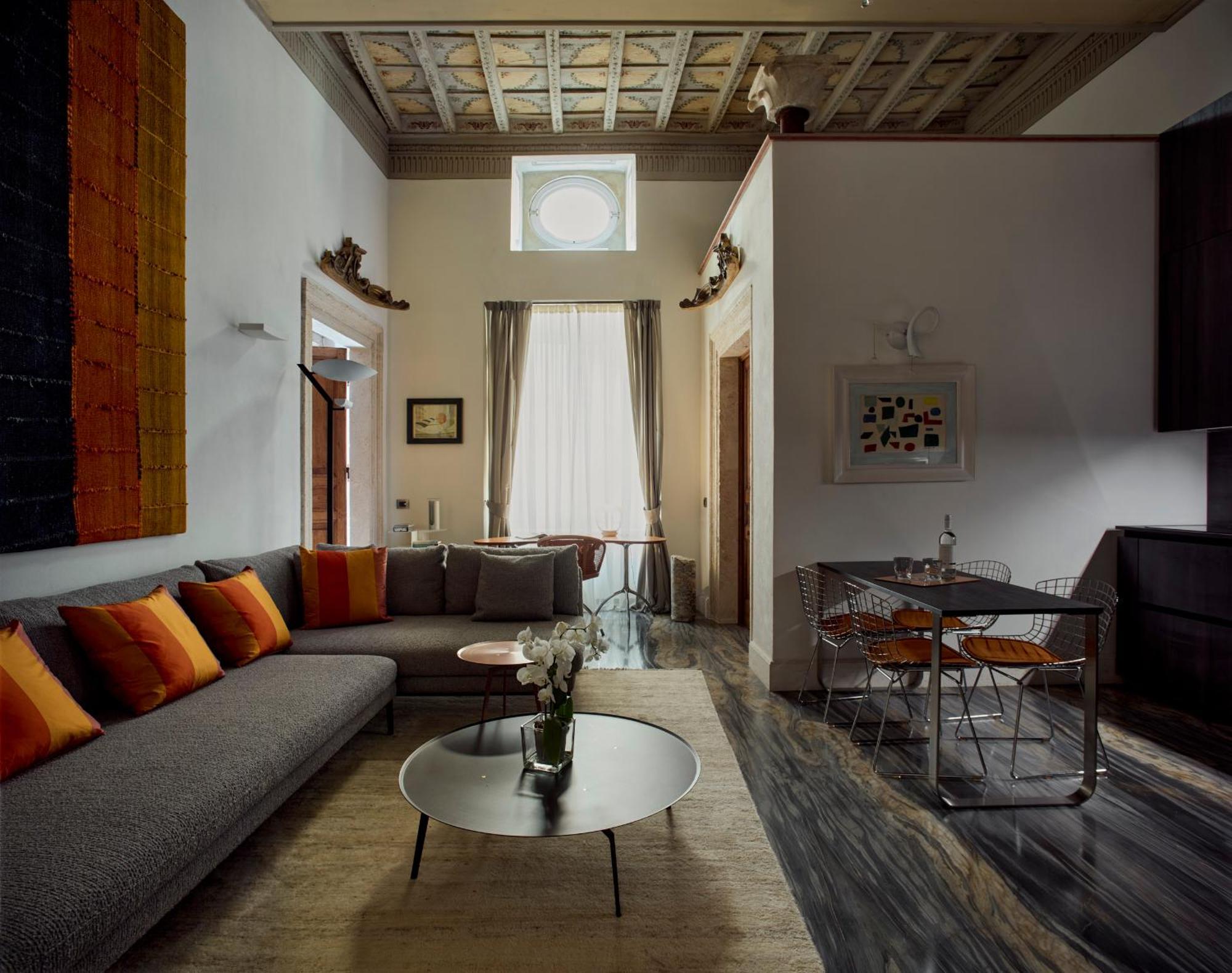 Palazzo Delle Pietre - Luxury Apartments Рим Екстериор снимка