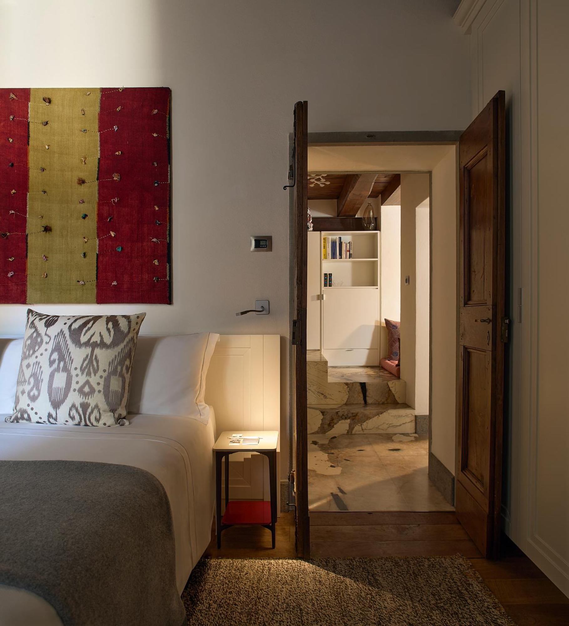 Palazzo Delle Pietre - Luxury Apartments Рим Екстериор снимка